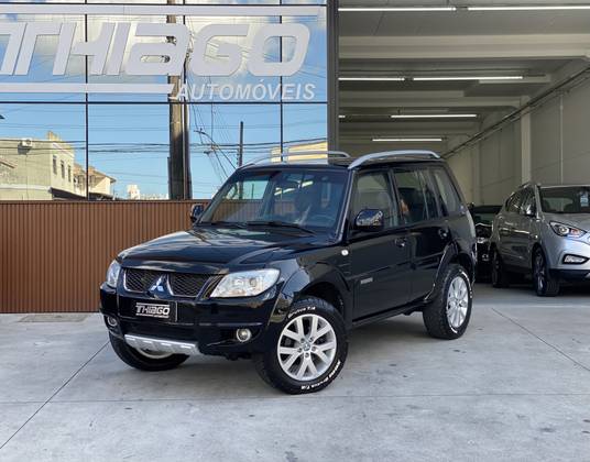 MITSUBISHI PAJERO 2.5 HD 4X4 8V TURBO INTERCOOLER DIESEL 4P MANUAL MITSUBISHI PAJERO 2.5 HD 4X4 8V TURBO INTERCOOLER DIESEL 4P MANUAL